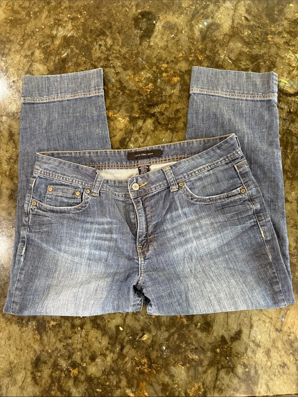Calvin Klein Women’s Light Blue Straight Leg Cropped Jeans Sz 12